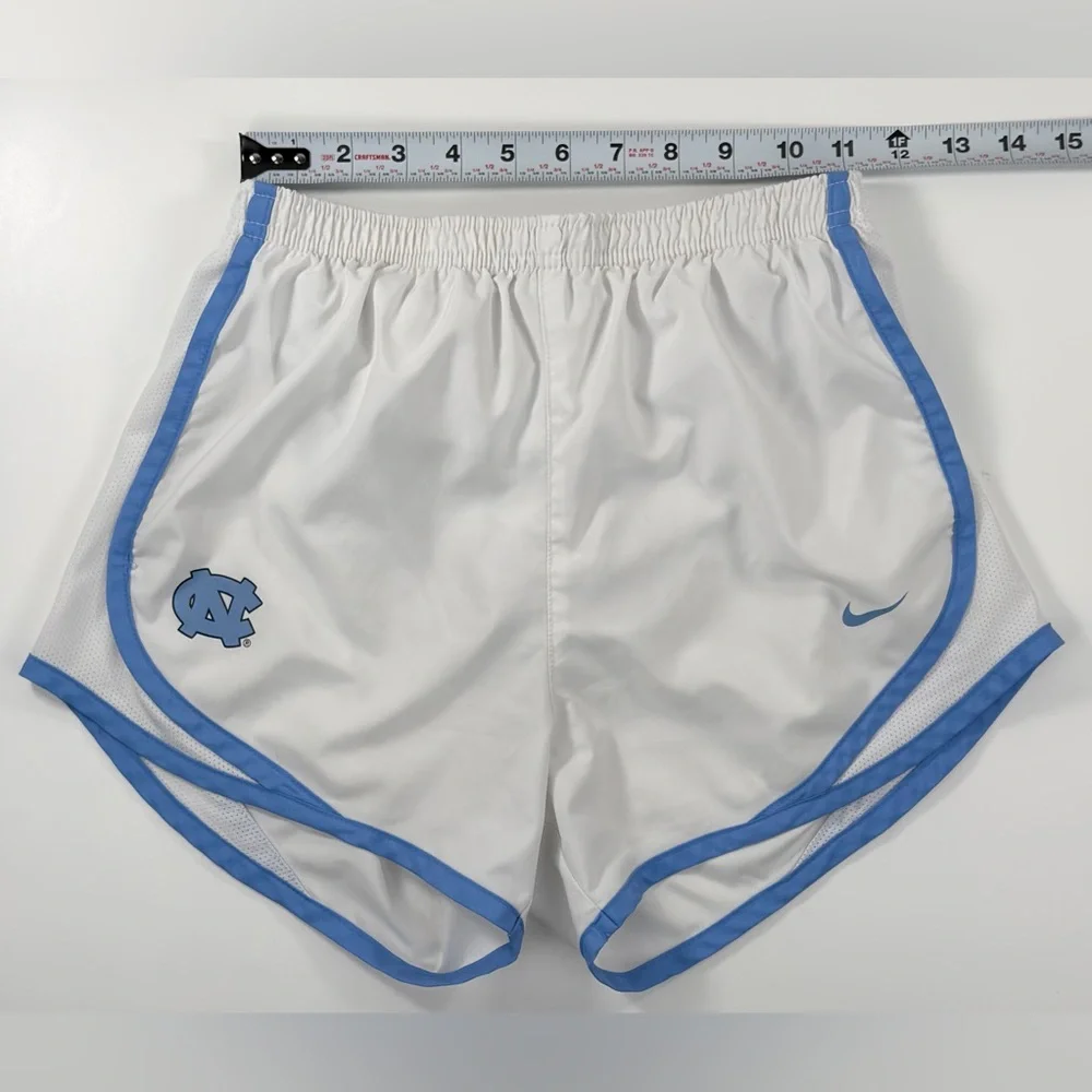 UNC Tar Heels Women XS Nike Tempo Running Shorts White Carolina Blue DriFIT NCAA